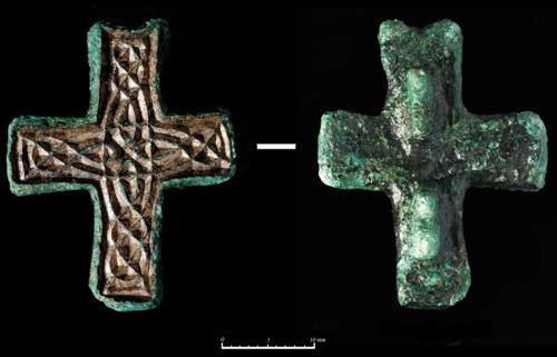 Image of the cross mount artefact, photo by John Sunderland